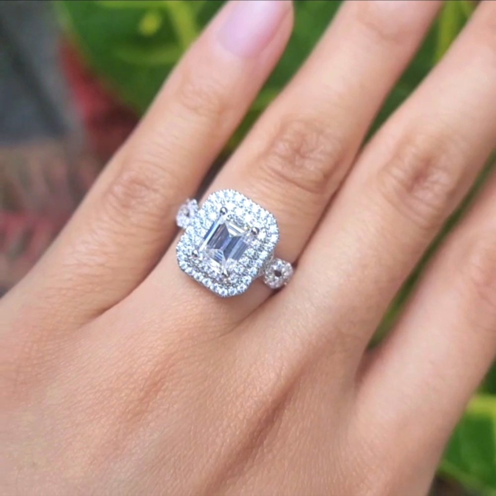 Double halo moissanite wedding engagement ring